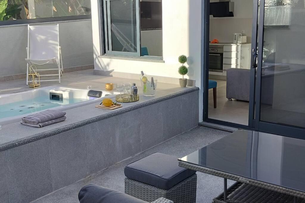 Sunset Avenue For Couple W/ Jacuzzi Spa Hot Water Paul do Mar  Εξωτερικό φωτογραφία